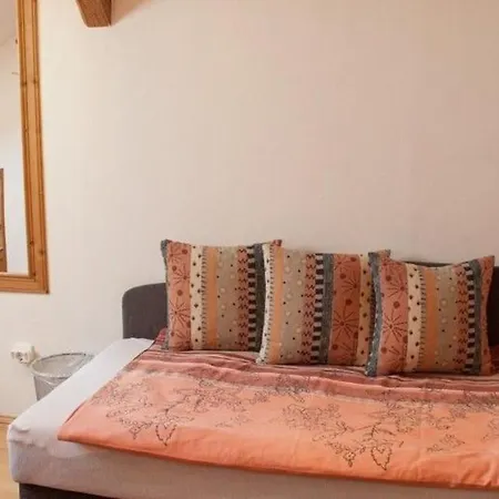 Ferienwohnung-dachgeschoss Familie Mayer
