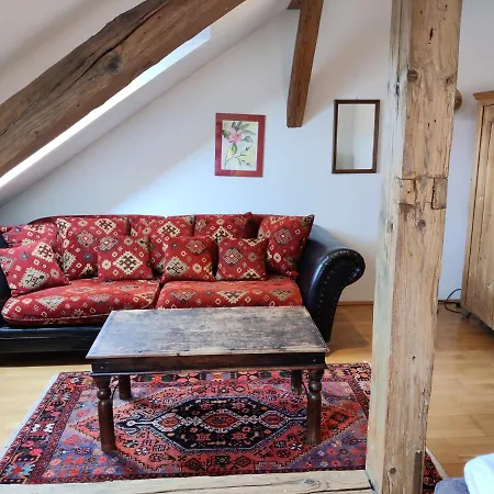 Ferienwohnung-dachgeschoß Familie Mayer Krems an der Donau