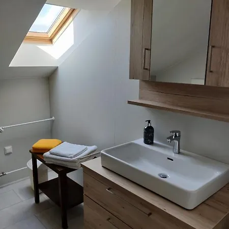 Apartmán Ferienwohnung-dachgeschoss Familie Mayer Kremže